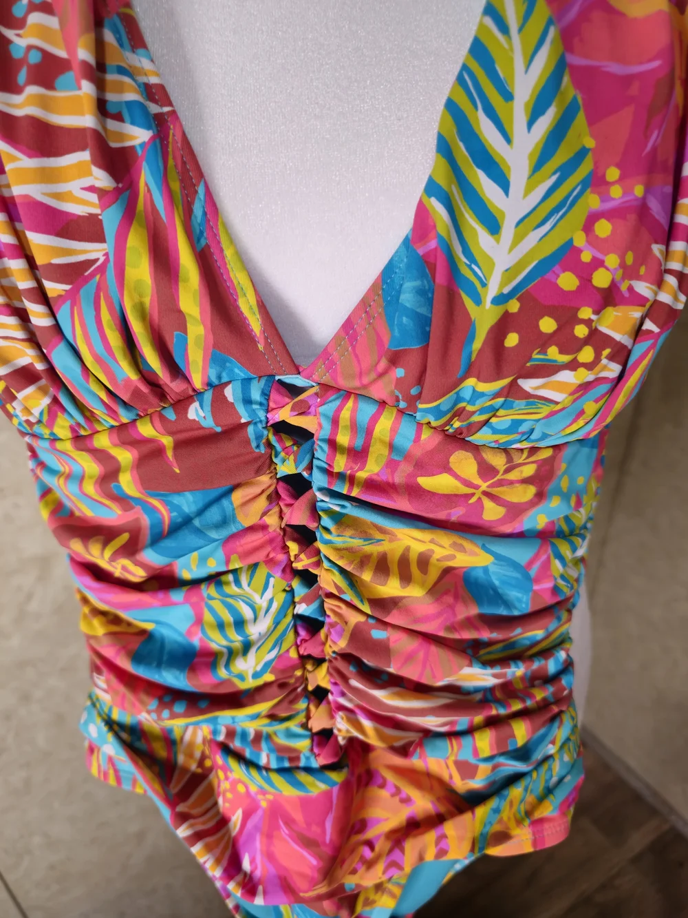 Bleu Rod Beattie vibrant tropical